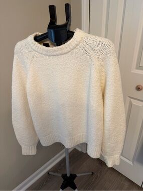 Banana Republic Cream merino wool boucle sweeter